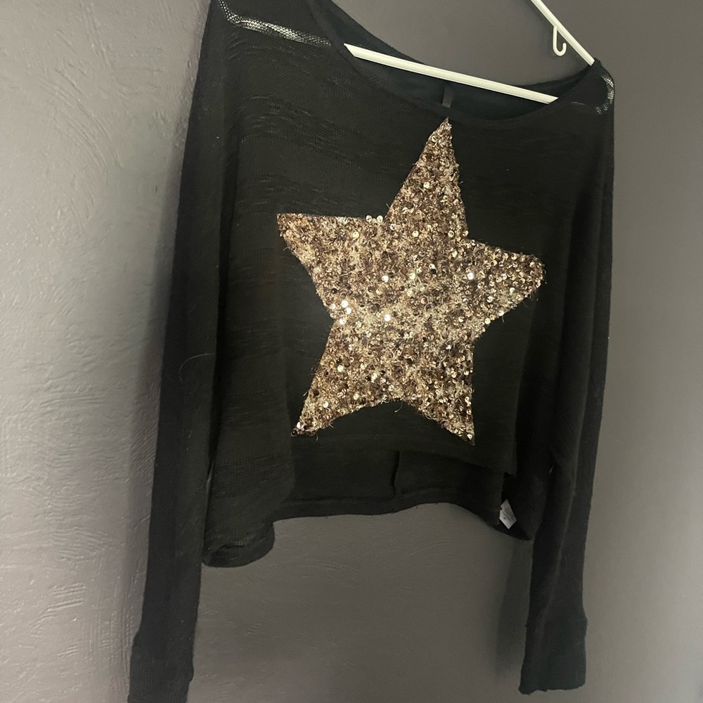 The Classic Boutique cute cropped sweater